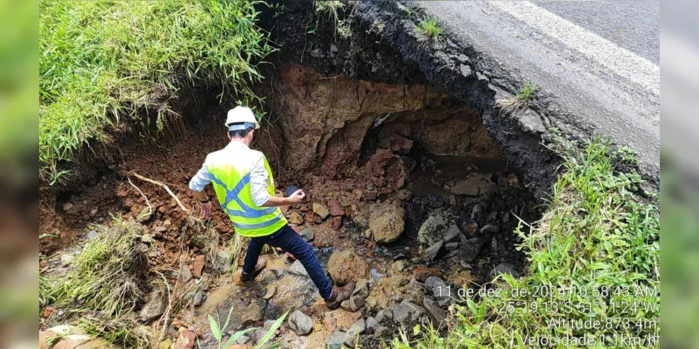 O trecho da Serra da Esperança foi interrompido por deslizamentos gerados pelas chuvas