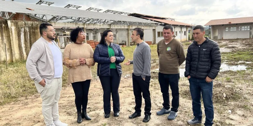 Nesta semana, durante visita à escola no bairro Boqueirão, a chefe do Executivo exaltou a atuação e o apoio do deputado