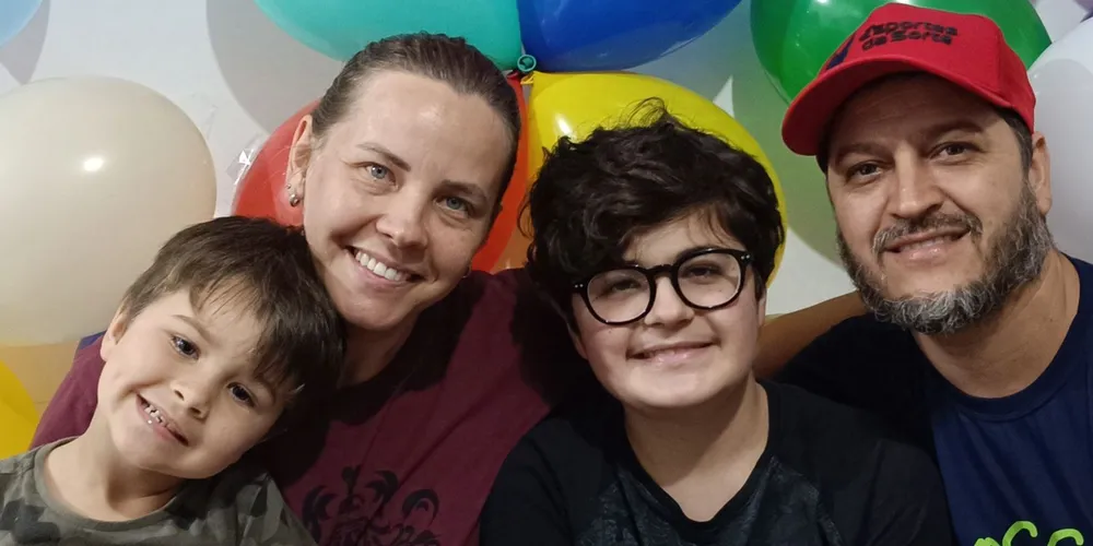 Família pede ajuda na arrecadação de fundos para comprar remédio