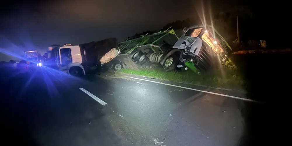 Até a publicação desta matéria, não há informações se houveram feridos no acidente