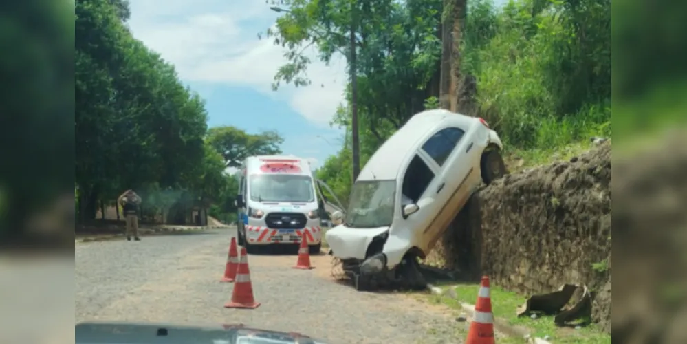 A condutora teve ferimentos leves