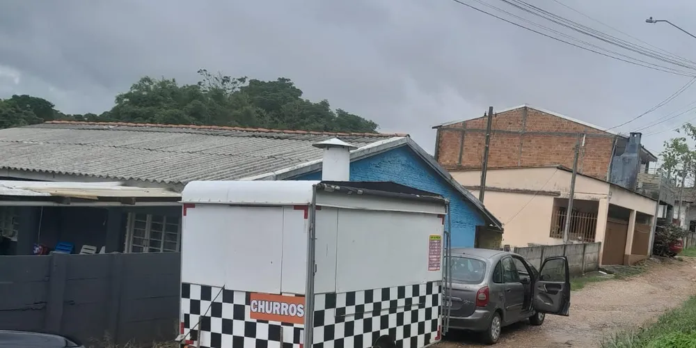 O veículo e o trailer foram encaminhados à Delegacia de Polícia Civil