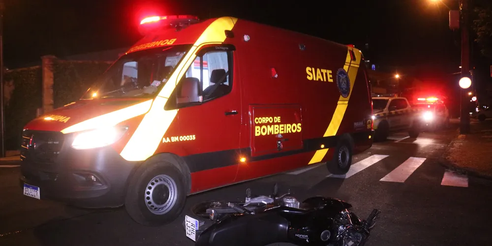 Uma equipe do Siate encaminhou o rapaz ao Hospital Regional.