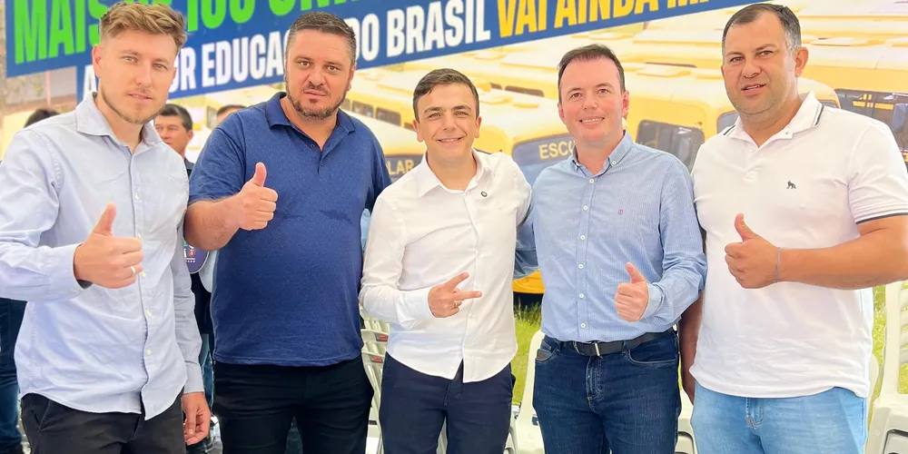 O evento teve a presença de Aliel Machado, além de outros deputados federais e lideranças políticas