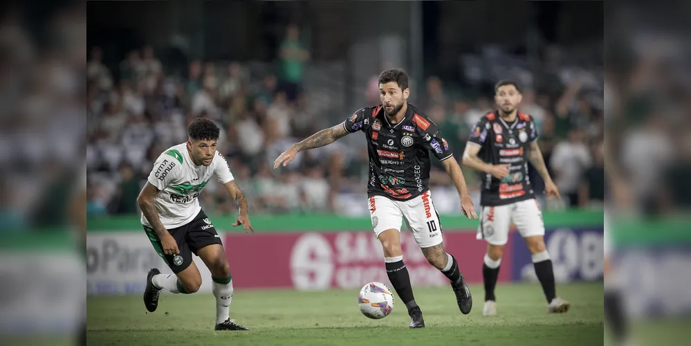 Na última partida entre as equipes, o Operário perdeu no Couto Pereira por 2 a 0