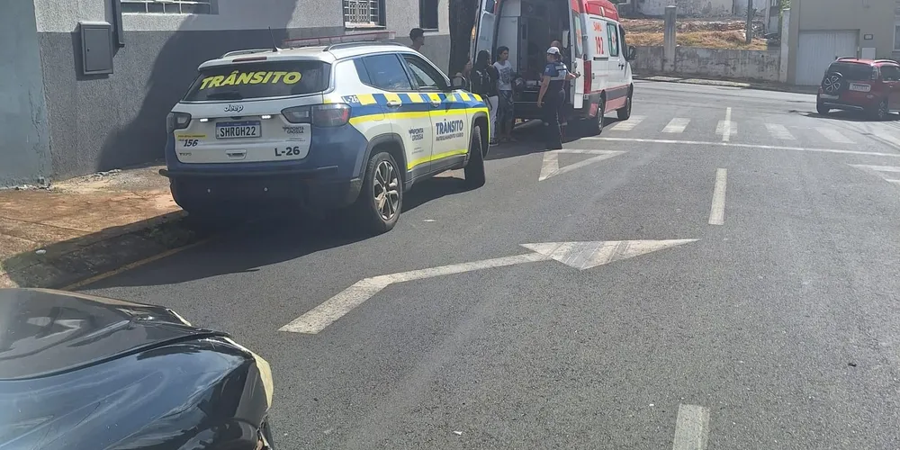 Colisão envolvendo carro e moto aconteceu na tarde dessa segunda-feira (06) em Ponta Grossa