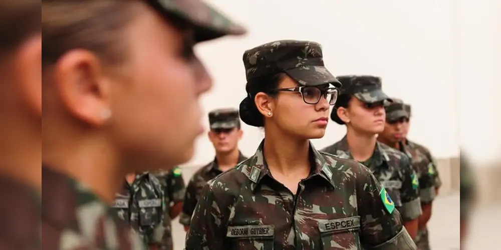 Forças Armadas iniciam alistamento voluntário feminino