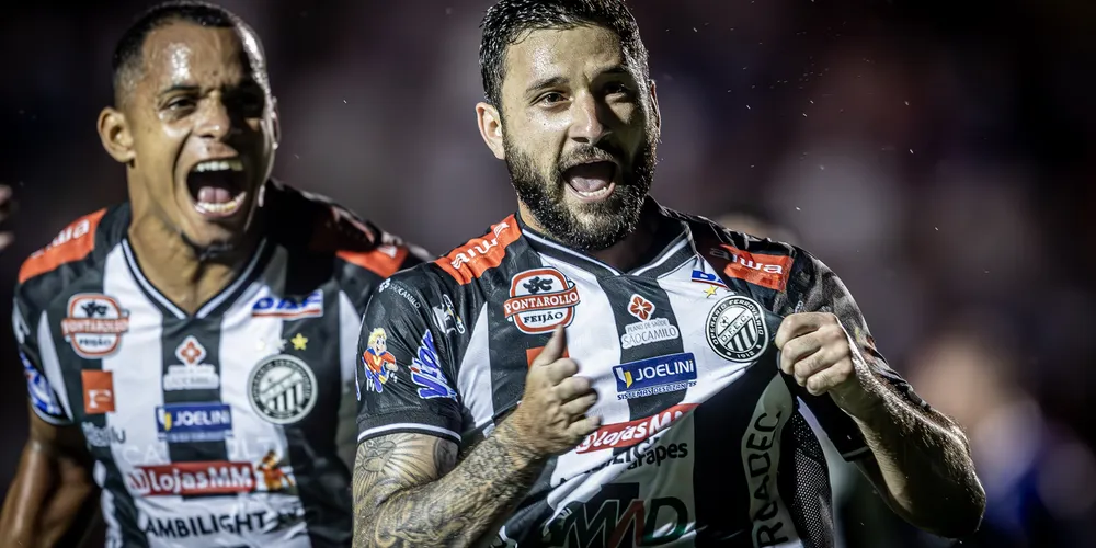 Jogo acontece na Arena da Baixada, em Curitiba, às 20h