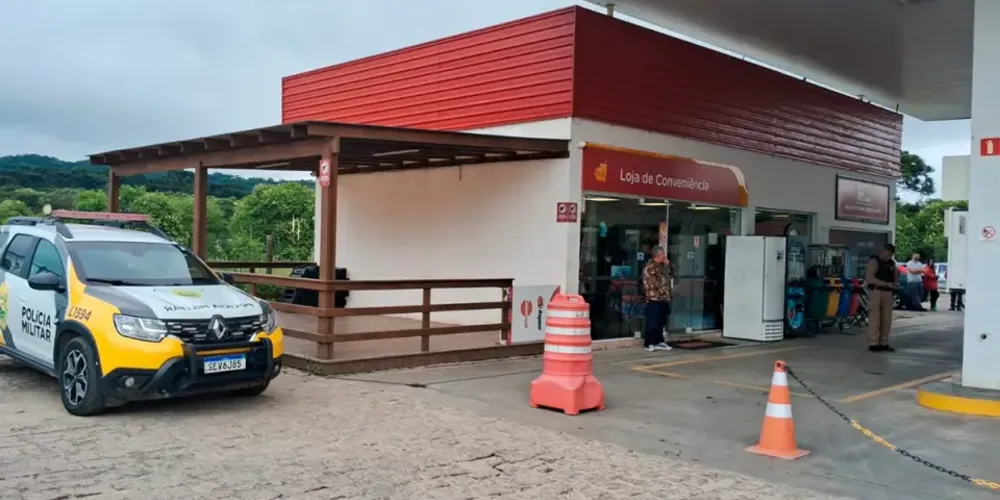 A Polícia Militar (PM) foi acionada pelos funcionários do posto de combustíveis