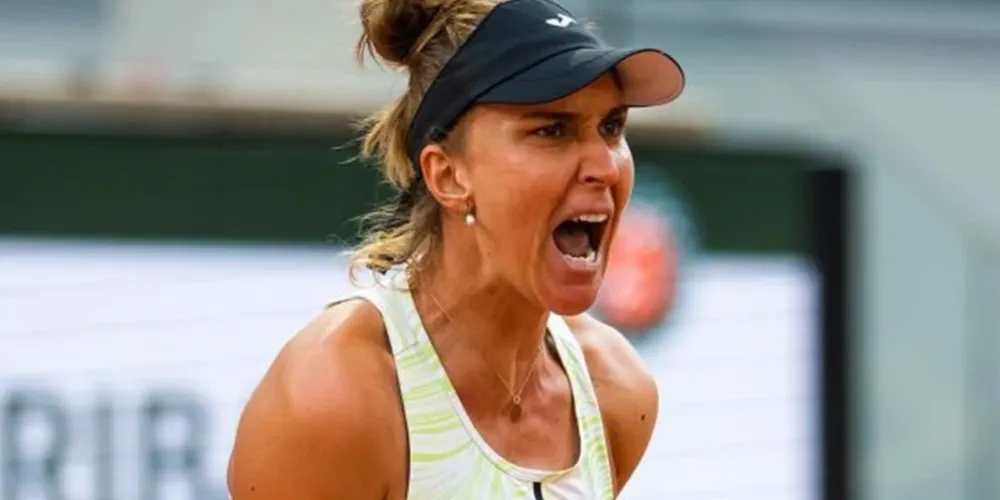 A paulistana de 28 anos foi eliminada logo na estreia do WTA
