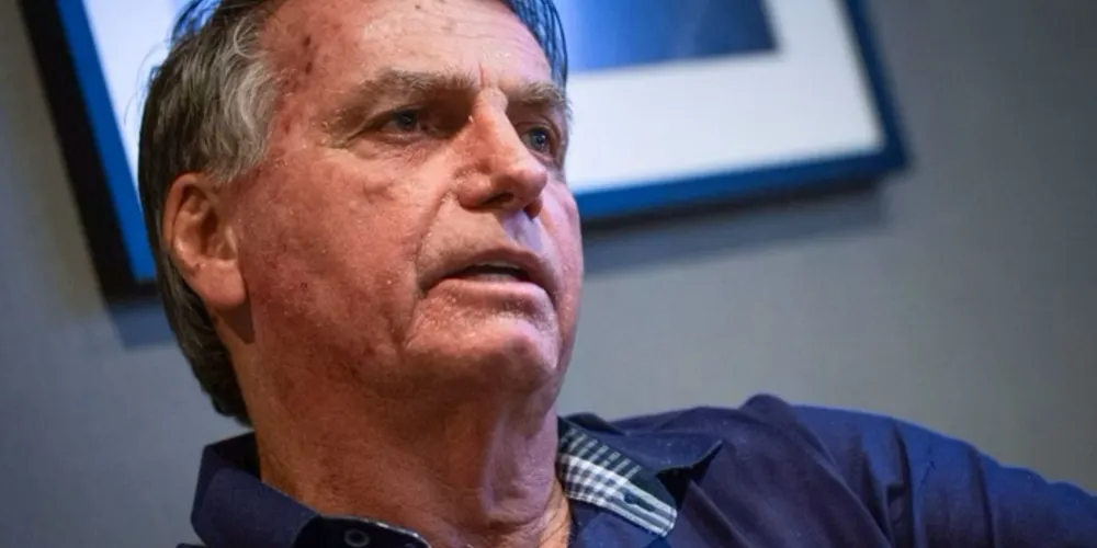 Bolsonaro e outras 33 pessoas foram denunciadas pelos crimes de abolição violenta do Estado Democrático de Direito, golpe de Estado e organização criminosa