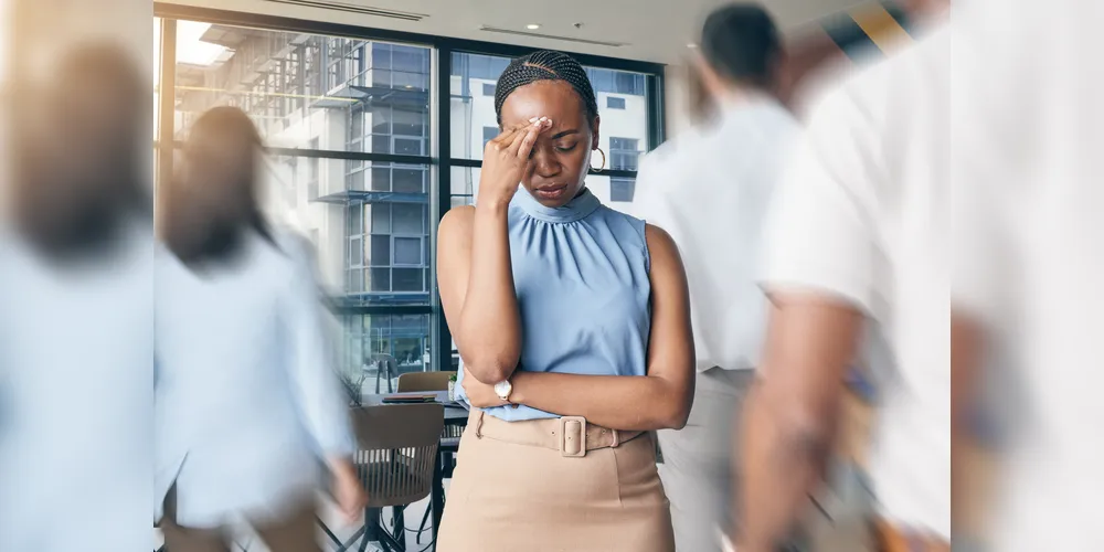 Síndrome de Burnout, caracterizada por exaustão extrema, estresse crônico e esgotamento físico relacionados ao trabalho, é um fenômeno em ascensão