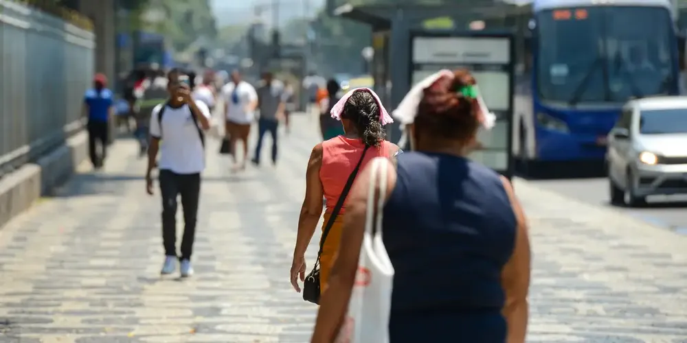 População deve ficar atenta com a chegada de nova onda de calor