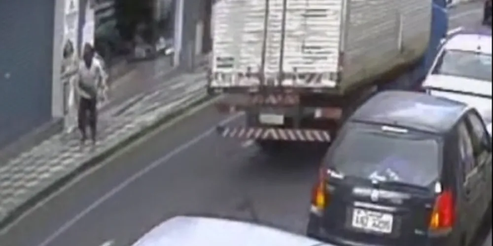 Furto teria sido cometido no Centro de Ponta Grossa