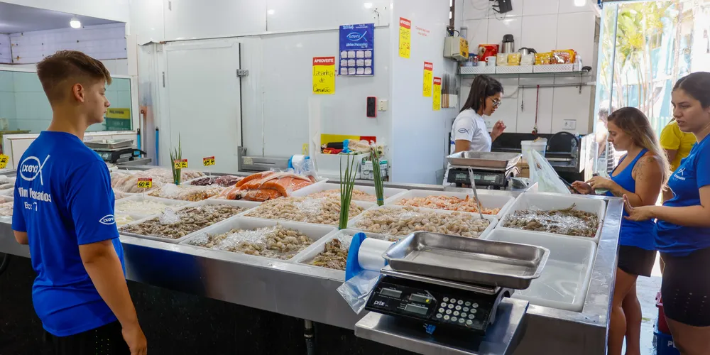 Semana antes do Natal tem 20,1 mil vagas nas Agências do Trabalhador do Paraná