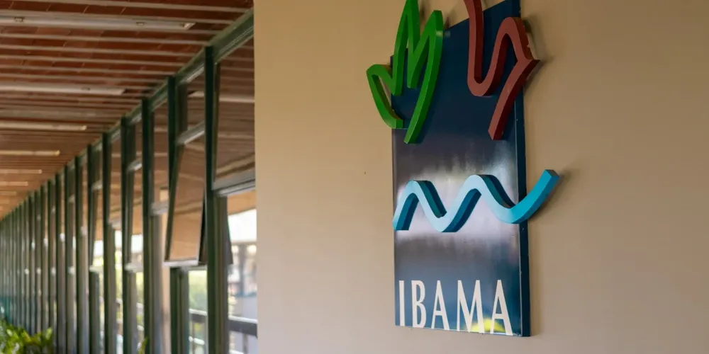 A taxa de inscrição é de R$ 5 para os cargos de analista administrativo e analista ambiental