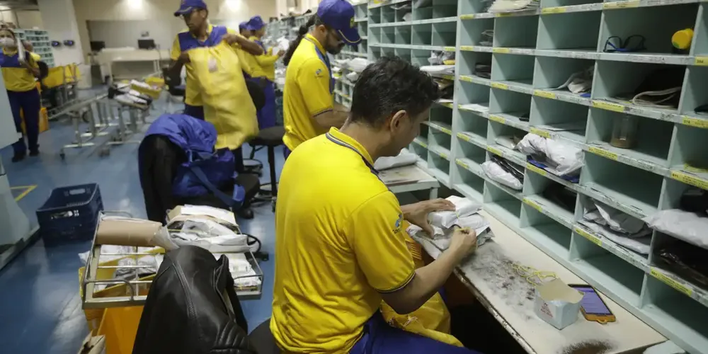 Com editais abertos em outubro, os Correios ofereceram 3.511 vagas