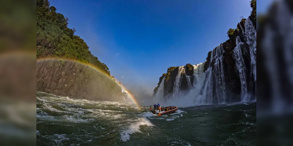 Paraná foi o terceiro maior portão de entrada de turistas estrangeiros no Brasil em 2024