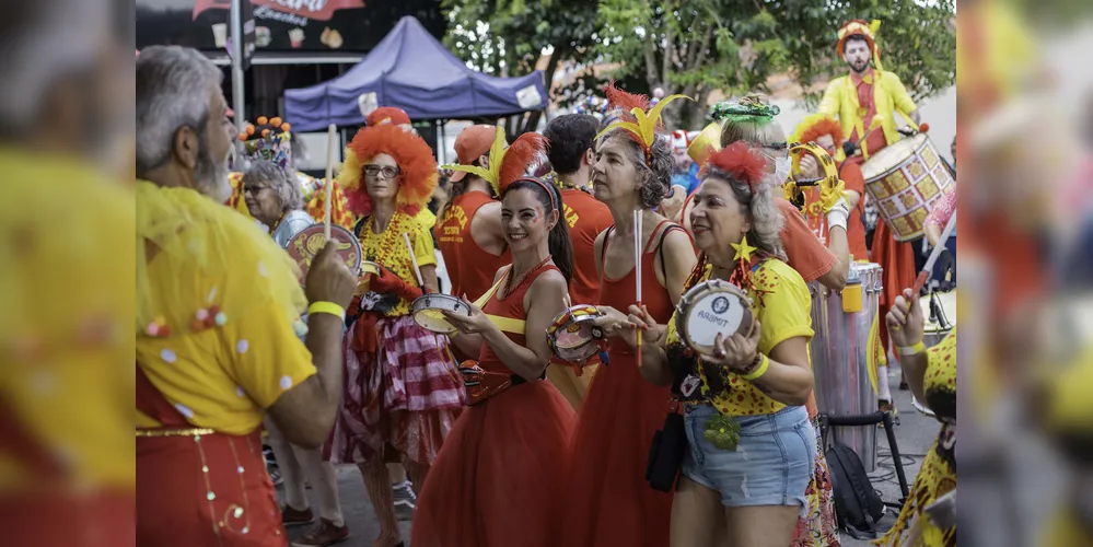 O Carnaval de Antonina, no Litoral, é conhecido por ser um dos mais tradicionais do Estado