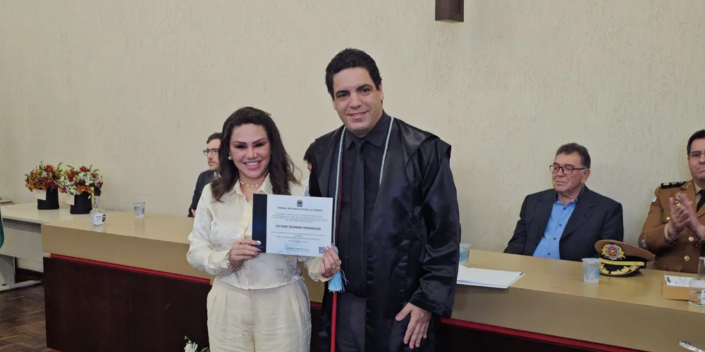 Cerimônia aconteceu nesta terça-feira (10)