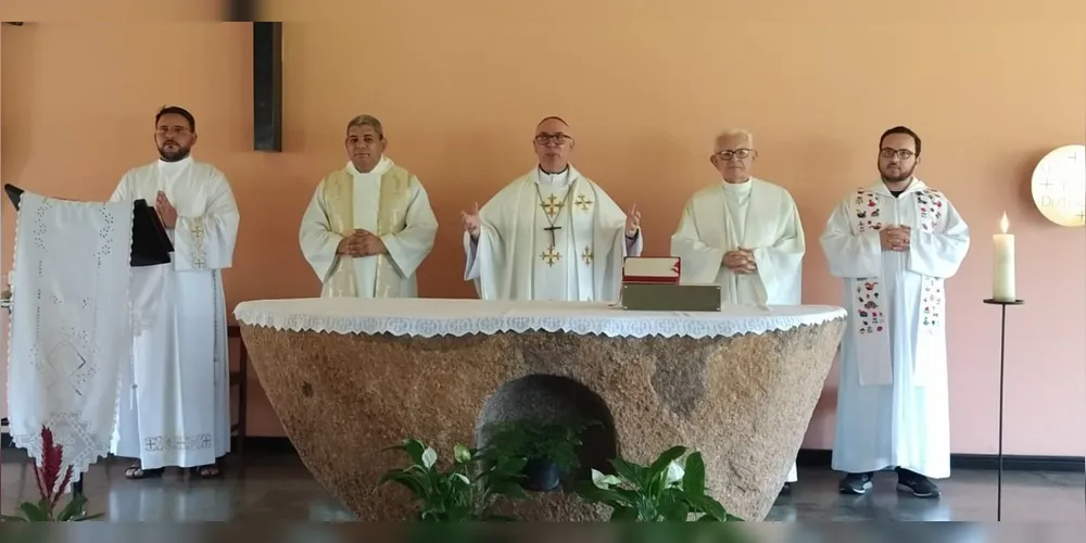 Dom Ricardo celebrou a missa de abertura, semana passada