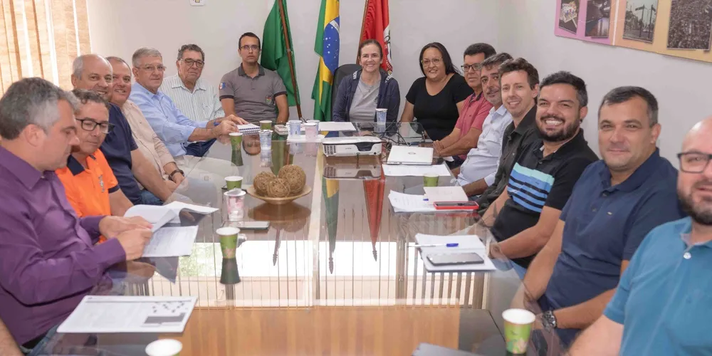 A apresentação aconteceu na reunião de secretários da segunda-feira (20).