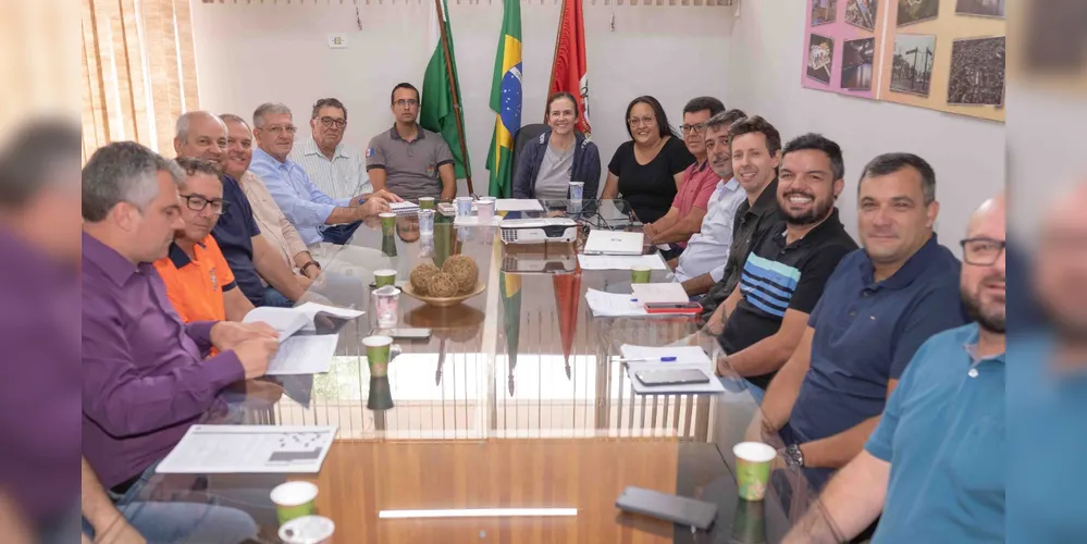 A apresentação aconteceu na reunião de secretários da segunda-feira (20).