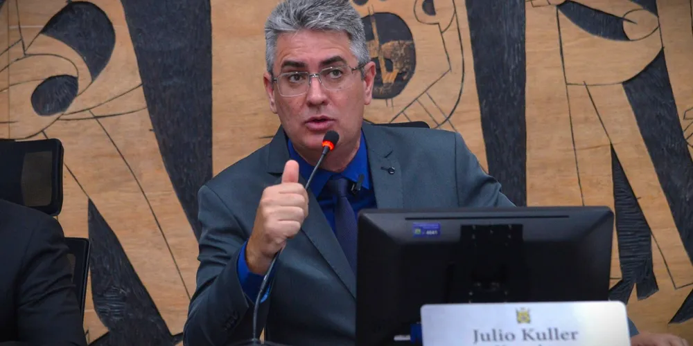 Julio Küller é o novo presidente da Câmara de Ponta Grossa