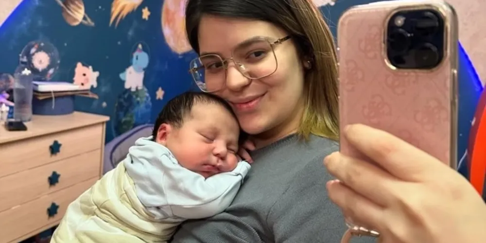 A influenciadora revelou que intensificou os treinos em casa para poder eliminar os quilos a mais que ganhou após a segunda gravidez