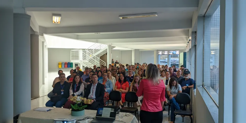 Representantes da Controladoria Geral do Município também participaram do encontro