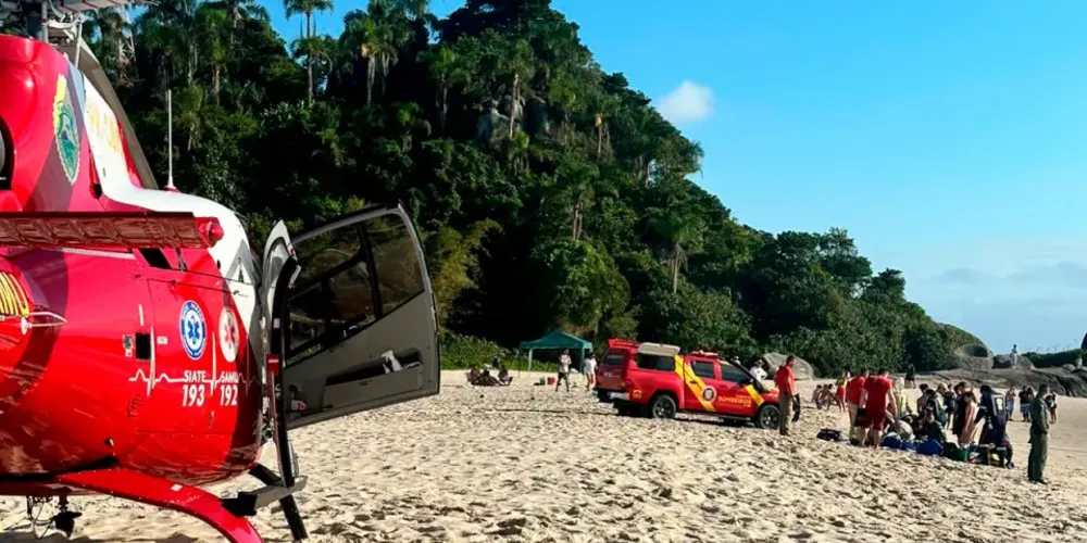 A aeronave do Batalhão de Operações Aéreas da PM (BPMOA) estava em Paranaguá em uma remoção médica e, assim que concluiu, chegou para apoio