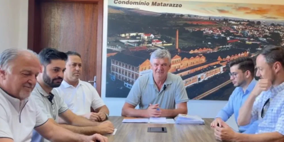 O encontro aconteceu nessa terça-feira (14), no Salão da Prefeitura Municipal de Jaguariaíva.