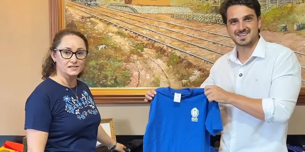 O prefeito afirma que a gestão está comprometida com uma educação de qualidade.