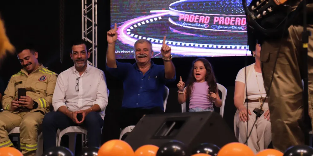 O prefeito de Irati, Jorge Derbli, esteve presente no evento