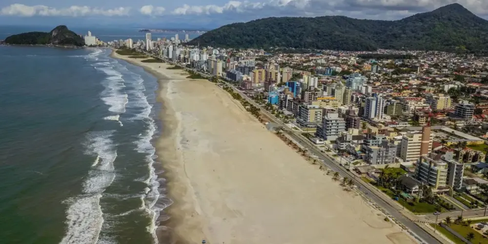 O adolescente desaparecido é morador de Curitiba e estava com a família há dois dias no litoral