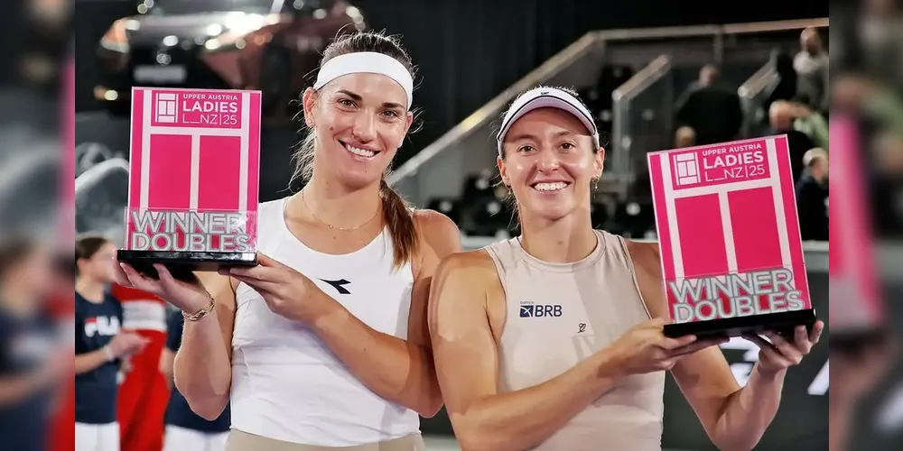 Luisa Stefani é medalhista olímpica de bronze no tênis, na categoria duplas femininas, em Tóquio 2020. Laura Pigossi foi sua parceira de raquete