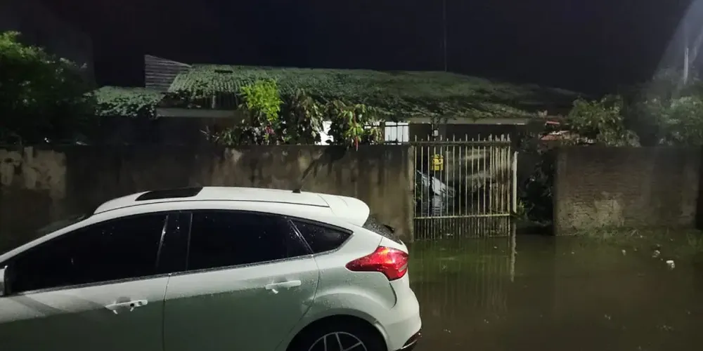 Fortes chuvas aconteceram entre a noite dessa sexta-feira (07) e a madrugada deste sábado (08)