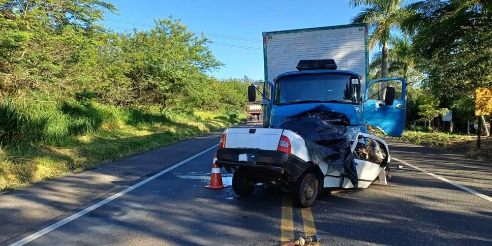 Morador de Ibaiti morre em acidente na BR-153