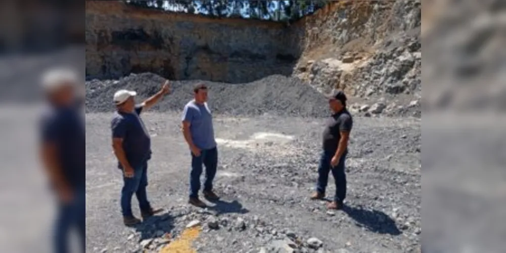 A Secretaria de Desenvolvimento Rural também realizou um patrolamento emergencial na localidade de Vieiras