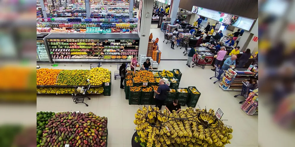 Entre as vagas ofertadas que não exigem experiência está repositor em supermercados