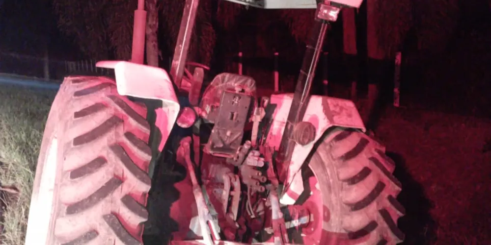 Colisão traseira aconteceu na noite dessa quinta-feira (16), na PR-160