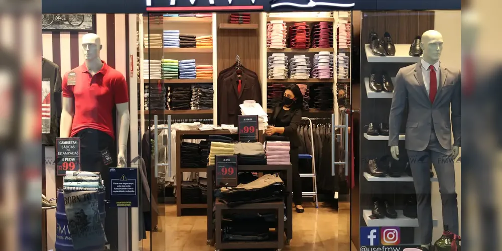 Nas compras feitas em lojas físicas, o CDC não obriga o estabelecimento a trocar produtos por motivo de gosto pessoal, tamanho, cor ou modelo