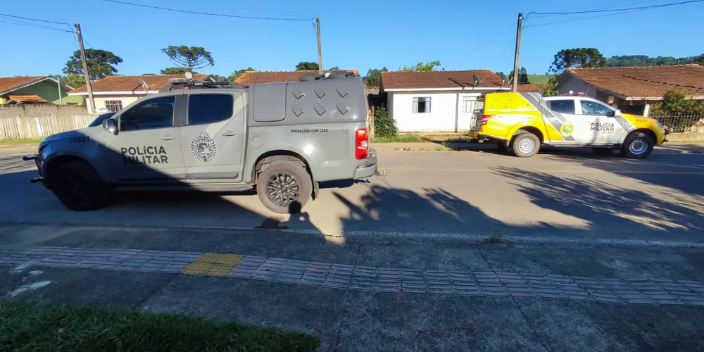 Operação contra tráfico de drogas leva 90 policiais a Rio Azul