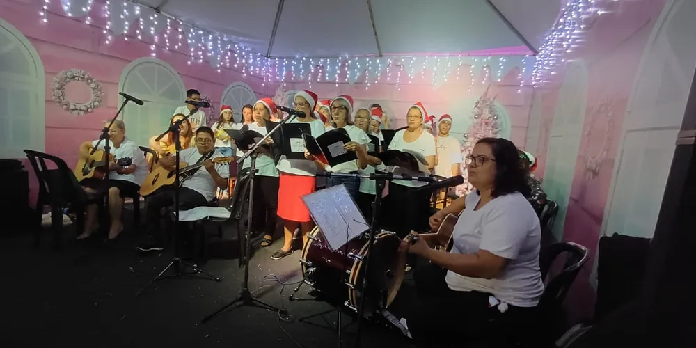 Apresentação aconteceu na Praça Hulda Roedel, na Ronda