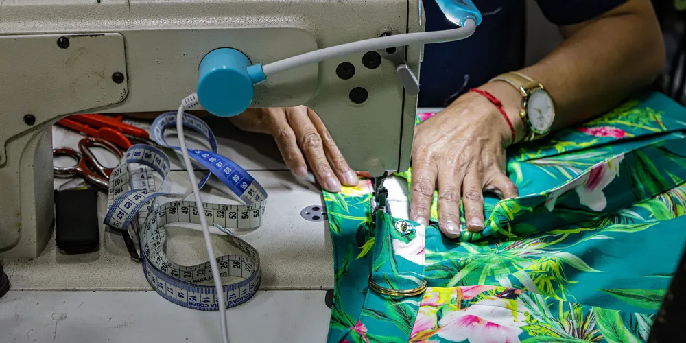 Setor de serviços cresceu 3,9% de janeiro a novembro de 2024 no Paraná, acima do Brasil