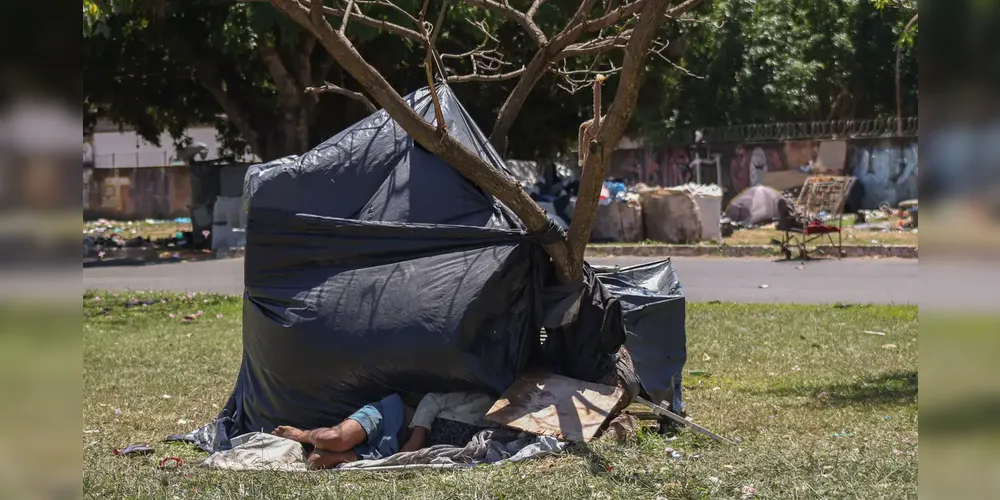 O número de pessoas vivendo em situação de rua em todo o Brasil aumentou aproximadamente 25%