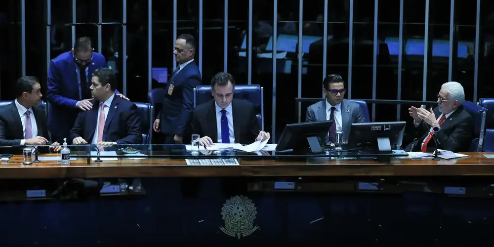 Senado aprova taxação de 15% sobre lucro de multinacionais