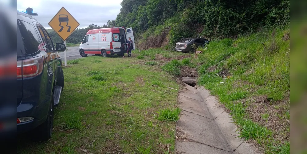 Família seguia de Apucarana para Guaratuba, no litoral do Paraná; acidente aconteceu na manhã desta sexta-feira (06)