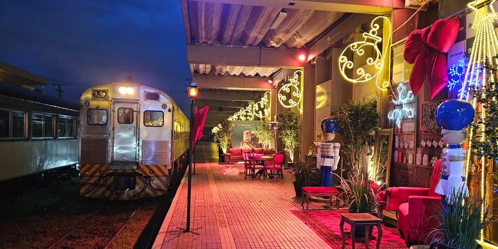 Trem que desce a Serra do Mar vai levar turistas e moradores a passeios natalinos em dezembro