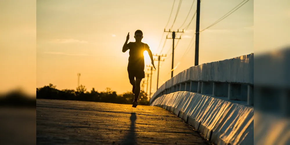 Para começar a correr, é importante tomar alguns cuidados para garantir uma transição segura e eficiente para o esporte